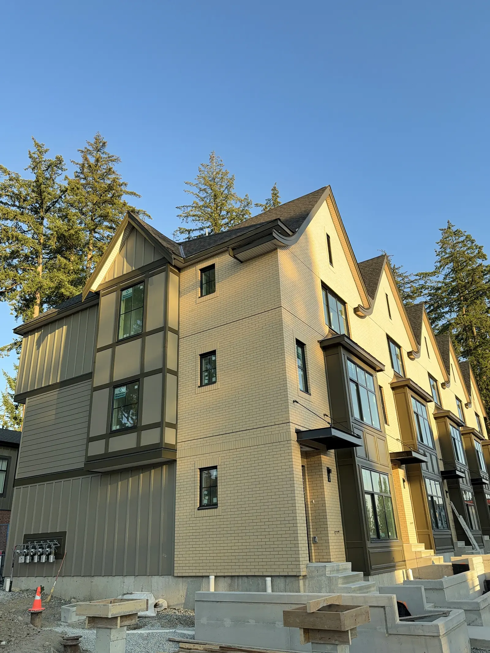 Exterior Finishing & Cladding, siding profile detail by Moonrise Construction, Fraser Valley