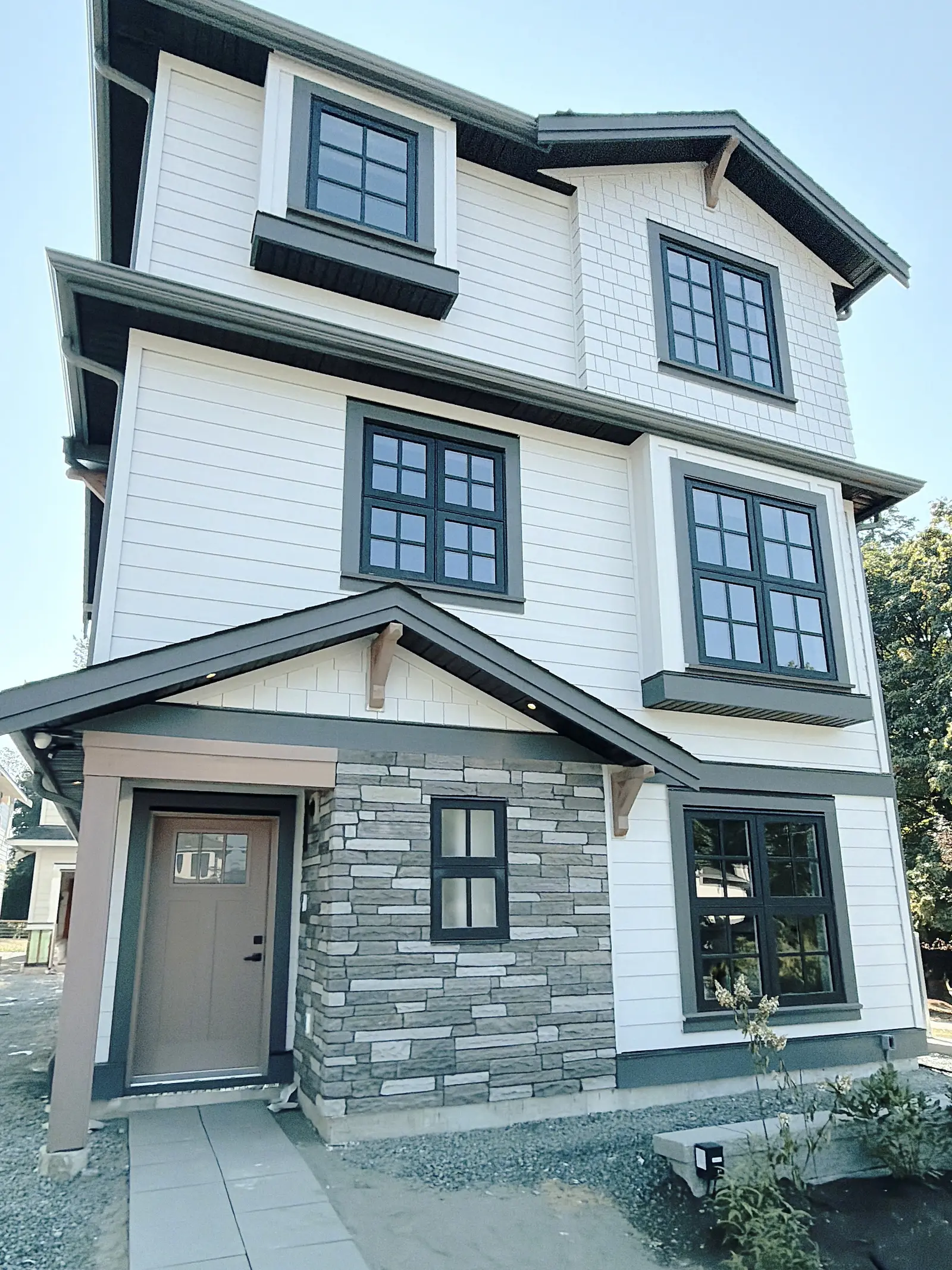 Hardie & Fiber-Cement Siding, siding profile detail by Moonrise Construction, Fraser Valley